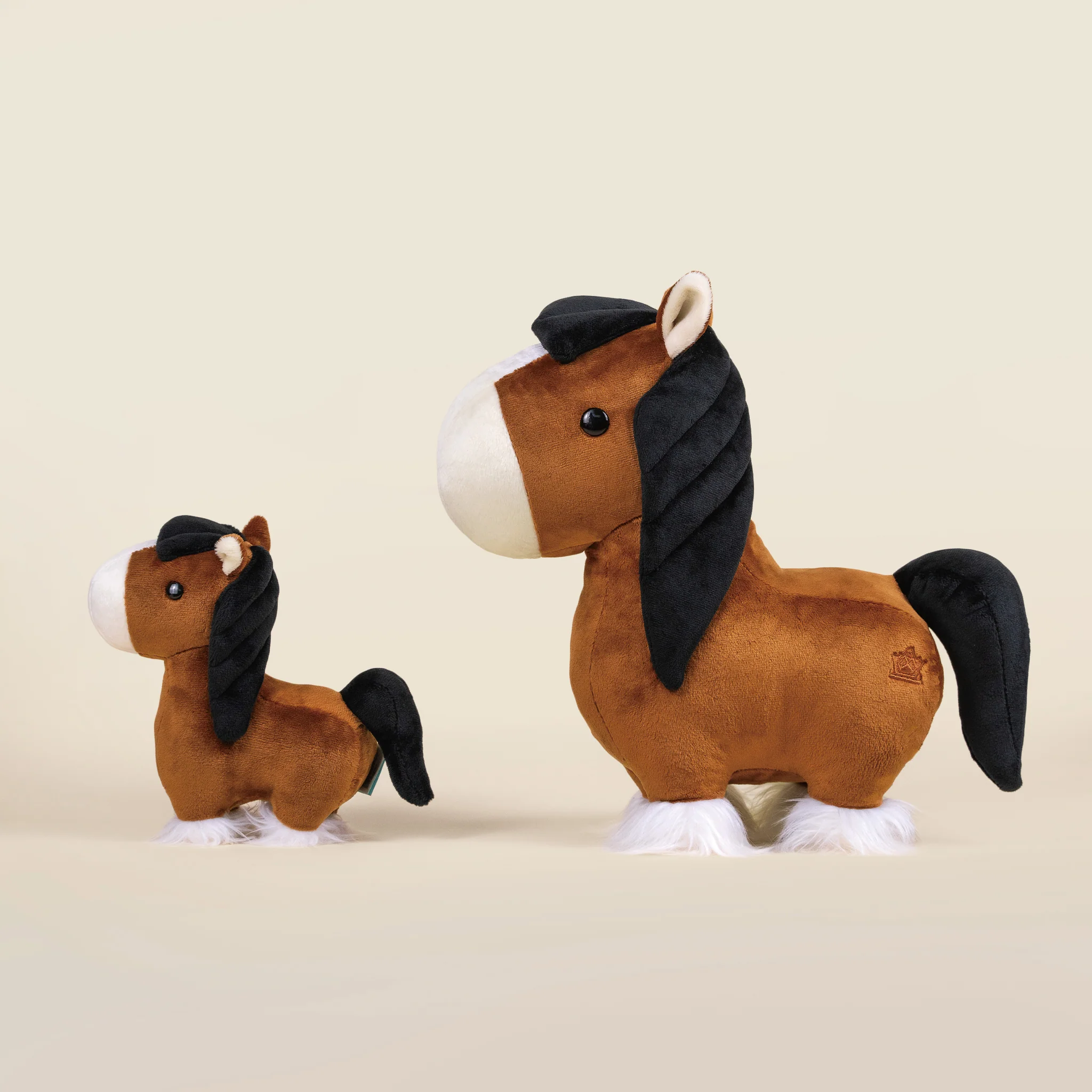 Mini Clydesdale the Horsi - Image 11